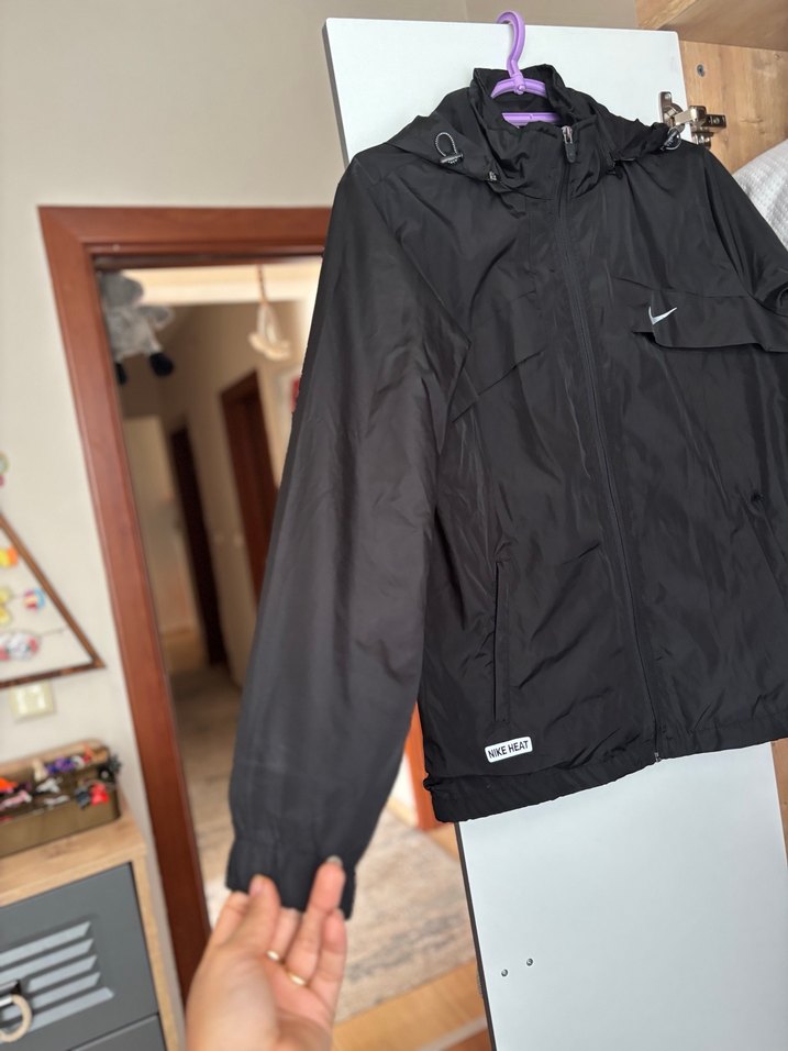 Nike yağmurluk - Görsel 3