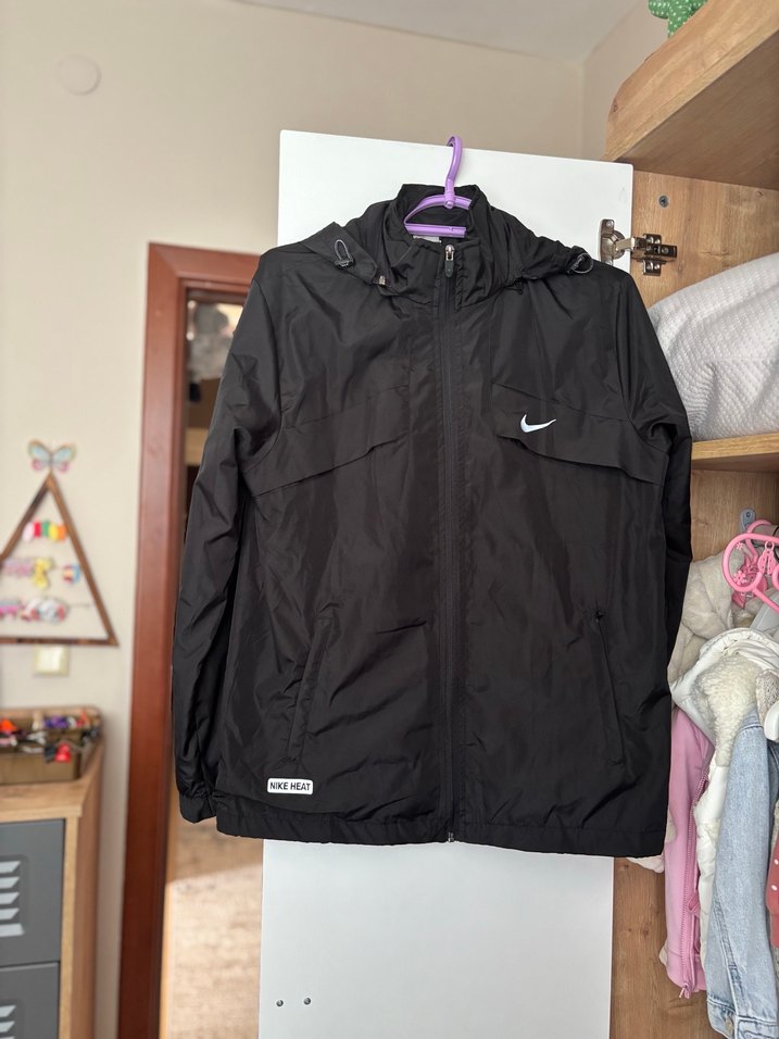 Nike yağmurluk - Görsel 2