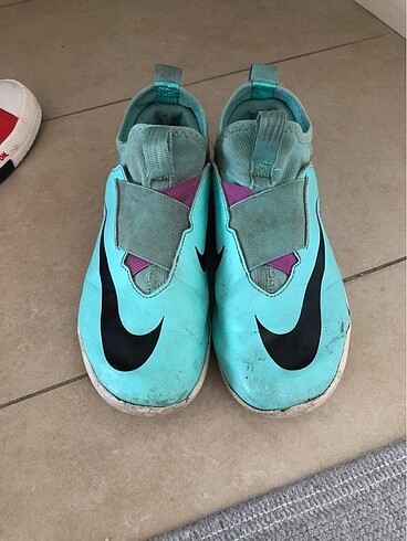 Nike halı saha ayakkabısı