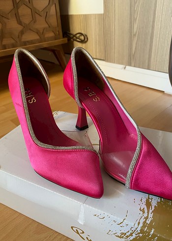 Pembe Seksi Saten Stiletto Kadın Topuklu Ayakkabı