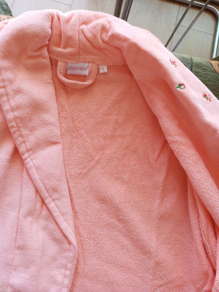 yavruağzı Nakışlı Kadın Bornoz - Görsel 2