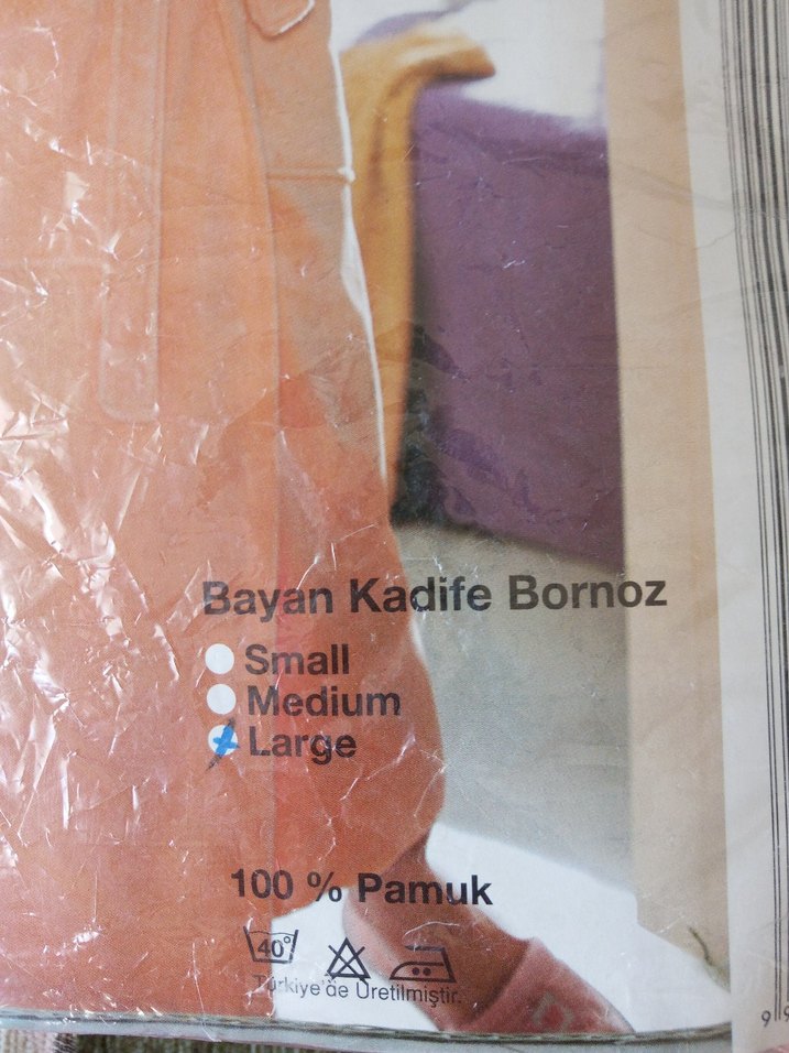 yavruağzı Nakışlı Kadın Bornoz - Görsel 5