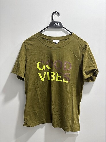 Twist tshirt