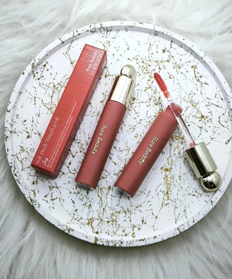 Rare Beauty Pastel Bej Lip Gloss - Görsel 4