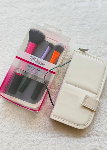 RealTech Renkli 3'lü Makyaj Fırçası Seti - Görsel 3