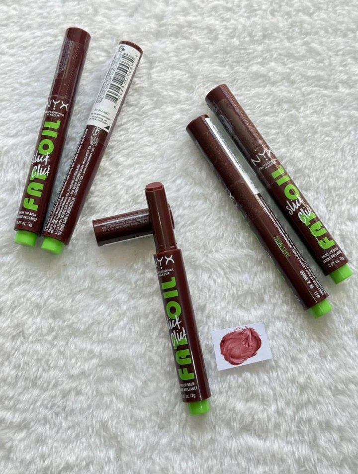 NYX Renkli Parlak Dudak Parlatıcısı ad fiyatidir - Görsel 2