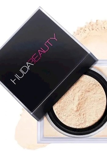  Beden Huda Beauty Açık Ten Rengi Pudra