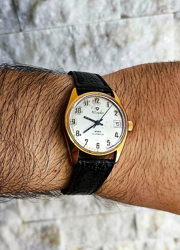 Nivada F77 17 Jewels Kurmalı Kol Saati 10 Mikron Altın Kaplama 