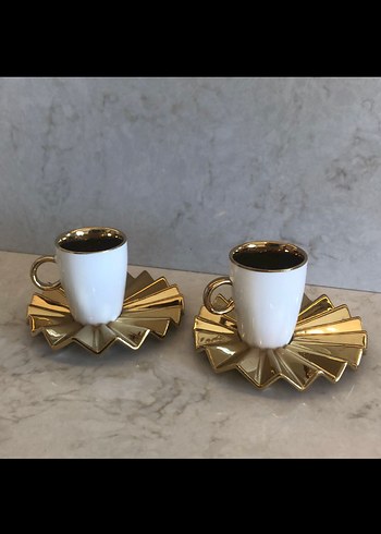 Altın renkli 2'li fincan ve tabak seti - Görsel 2