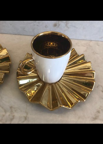 Altın renkli 2'li fincan ve tabak seti - Görsel 3