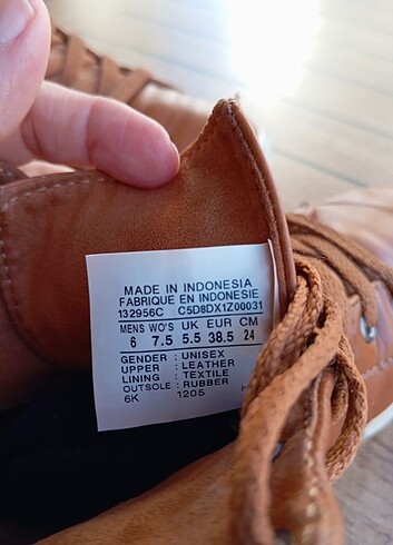 38 Beden Hakiki deri Converse