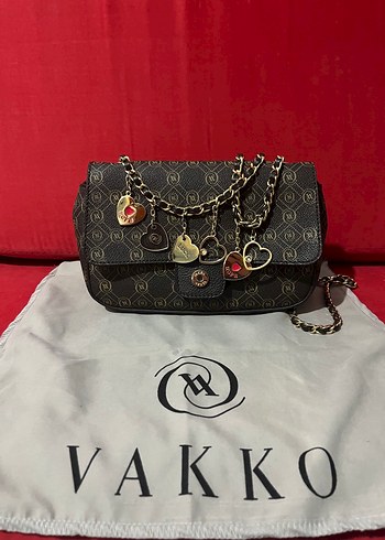 Vakko Zincir Detaylı Kahverengi Deri Çapraz Çanta