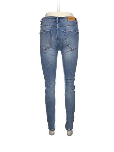 40 Beden Stradivarius Skinny %70 İndirimli.