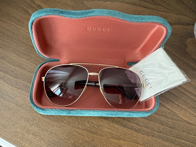 Gucci marka güneş gözlüğü