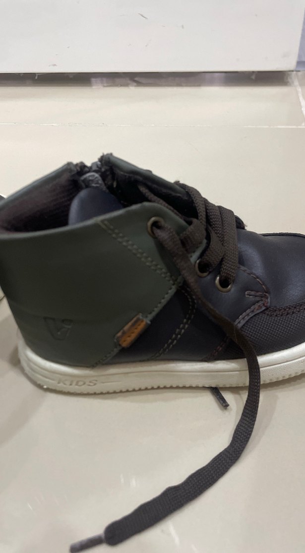 Yeşil çok iyi durumda bot - Görsel 2