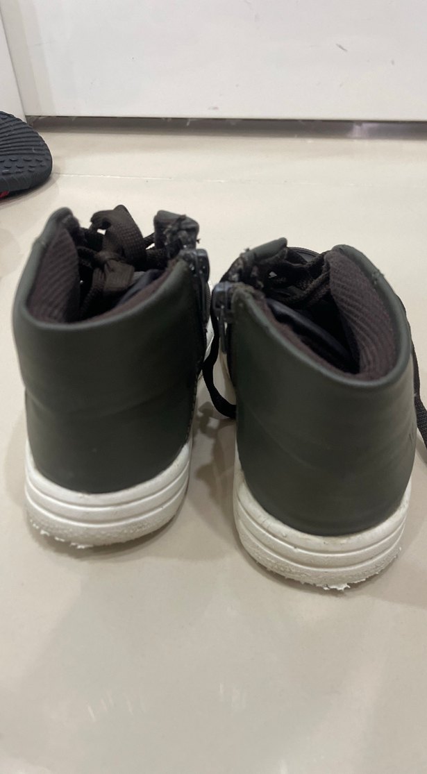 Yeşil çok iyi durumda bot - Görsel 3