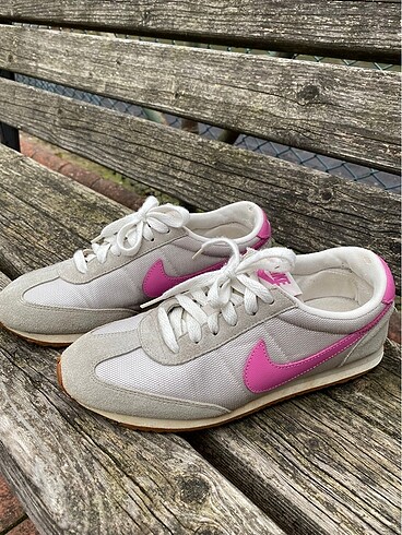 Nike 38,5