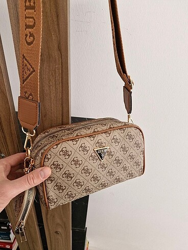 Beden camel Renk Taba Bej Guess Askılı Cüzdanlı İki Bölmeli Çanta