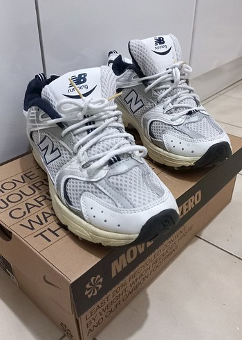 39 Beden New Balance Beyaz Gri Bağcıklı Spor Ayakkabı