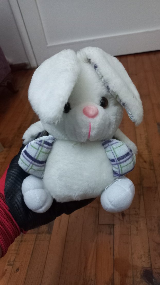 Beyaz Peluş Tavşan Oyuncak - Görsel 3