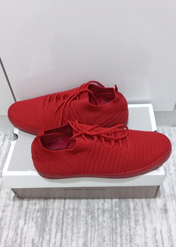 43 Beden Bershka Kırmızı Spor Ayakkabı