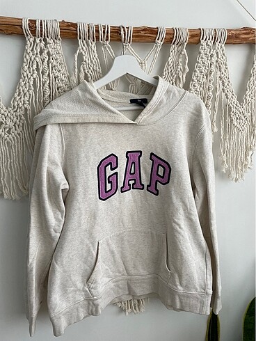 Gap sweatshirt