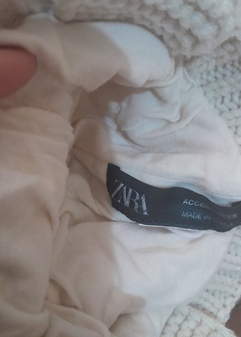 Zara Beyaz Örgü Çocuk Bere İpli ZARA