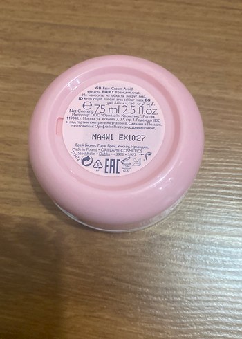 Oriflame Glow Essentials Yüz Bakım Seti
3 adet ürün fiyatıdır - Görsel 6