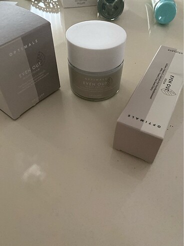 Even out gece kremi ve serum