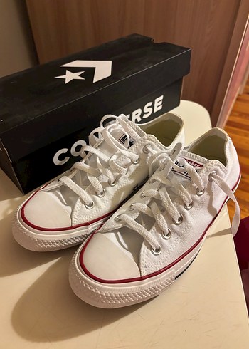 39,5 Beden Beyaz converse
