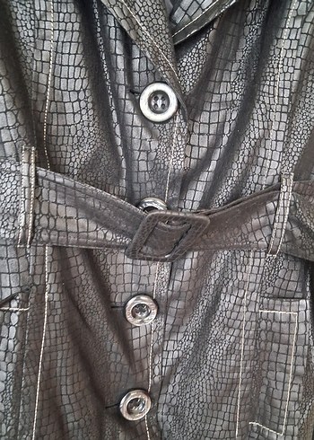 Zara Siyah Yılan Desenli Deri Kemerli Trençkot