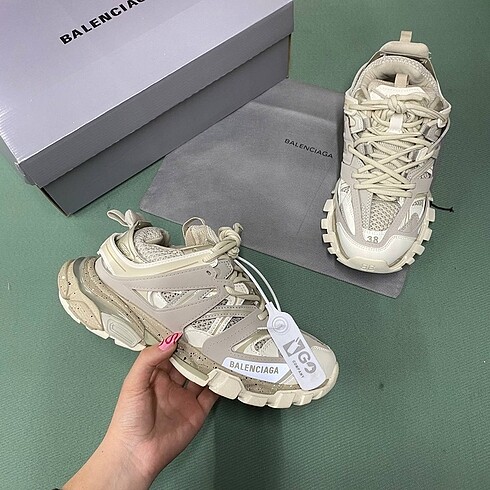 Balenciaga Track