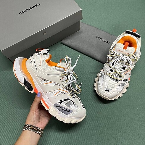Balenciaga Track