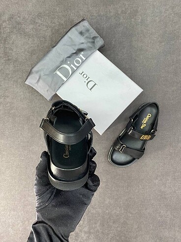 37 Beden çeşitli Renk Christian Dior Sandalet