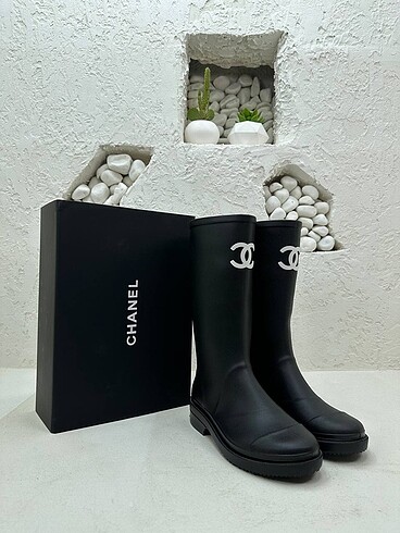 Chanel Chanel rain bot