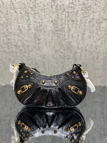 Balenciaga Balenciaga le cagole bag
