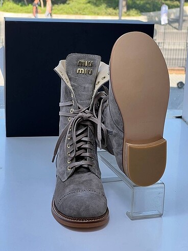 37 Beden çeşitli Renk Miu miu bot