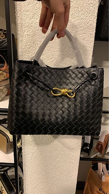  Beden Bottega Veneta Andiamo bag