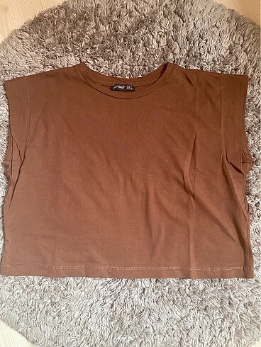 Ambar marka Koyu kahverengi vatka görünümlü tişört