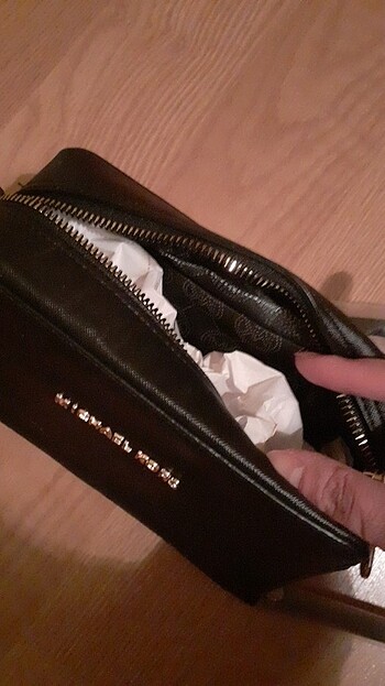 Michael Kors Omuz Çantası - Görsel 7