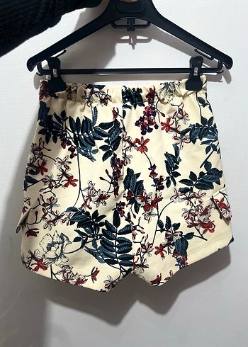 Beyaz Desenli Kemerli Mini Etek şortlu - Görsel 5