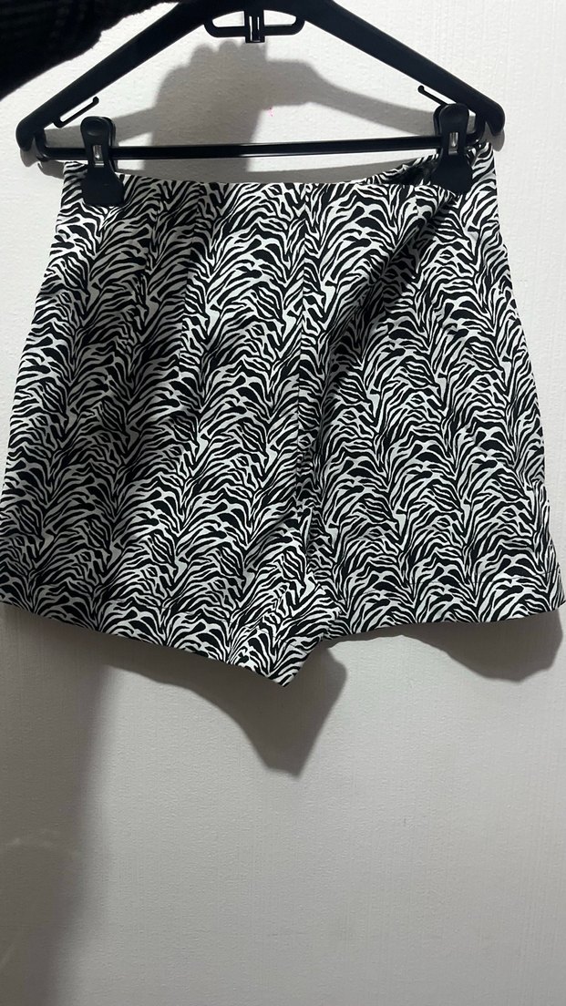 Zebra Desenli Mini Pilili Etek şortlu - Görsel 5