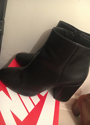 39 Beden BERSHKA BOT