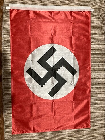 Diğer Nazi Bayrağı