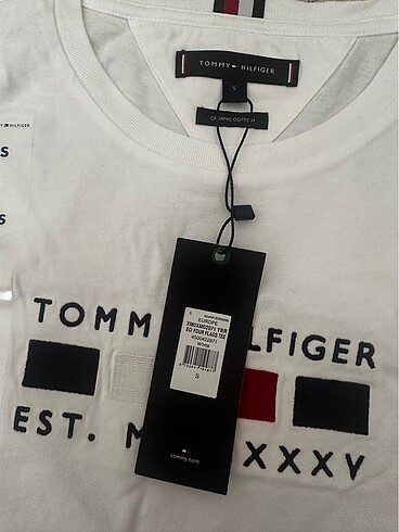 s Beden Tommy Hilfiger Tişört
