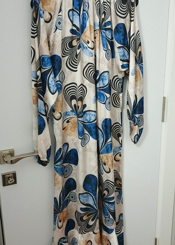 Mavi Batik Desenli Uzun saten Elbise