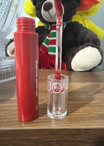 Diğer Parlak Kırmızı Glasting Water Tint Ruj kore markası