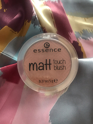 Essence Essence allık