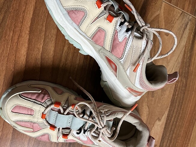 38 Beden ten rengi Renk 38no zara spor ayakkabı