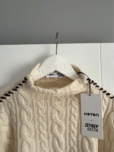 s Beden çeşitli Renk KotonXZeynep Bastık Crop Kazak